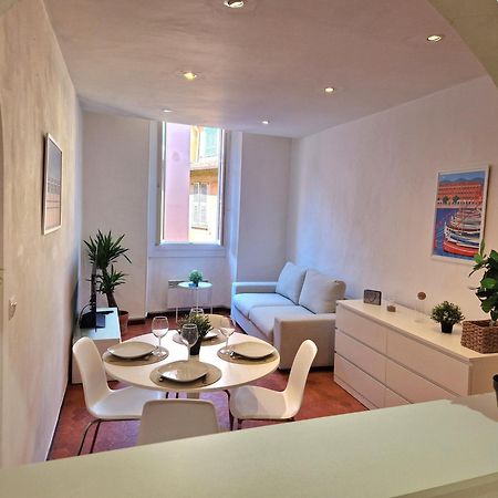 Sublime Appartement 4P Classe Dans Le Vieux-นีซ ภายนอก รูปภาพ
